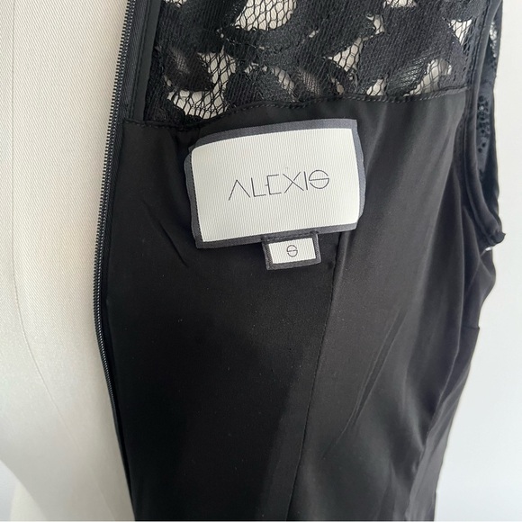 Alexis Black Fala Lace Dress - Picture 7 of 10